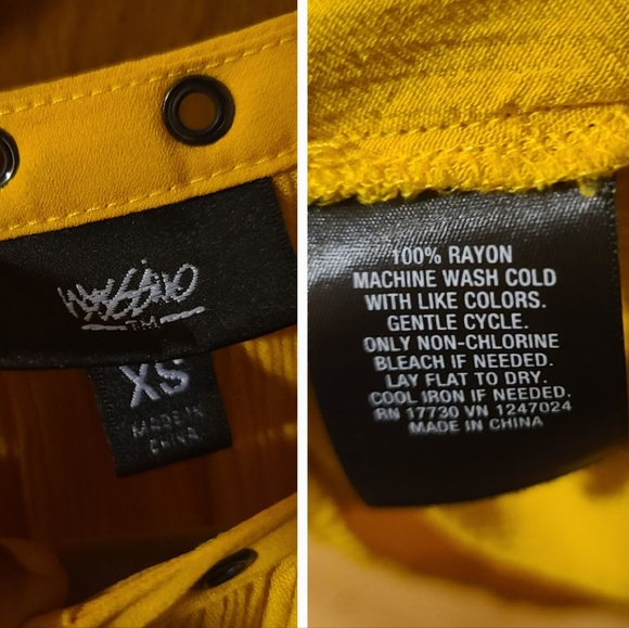 NWT And EUC Womens Sleeveless Blouses Bundle, Size XS - S - Picture 13 of 15